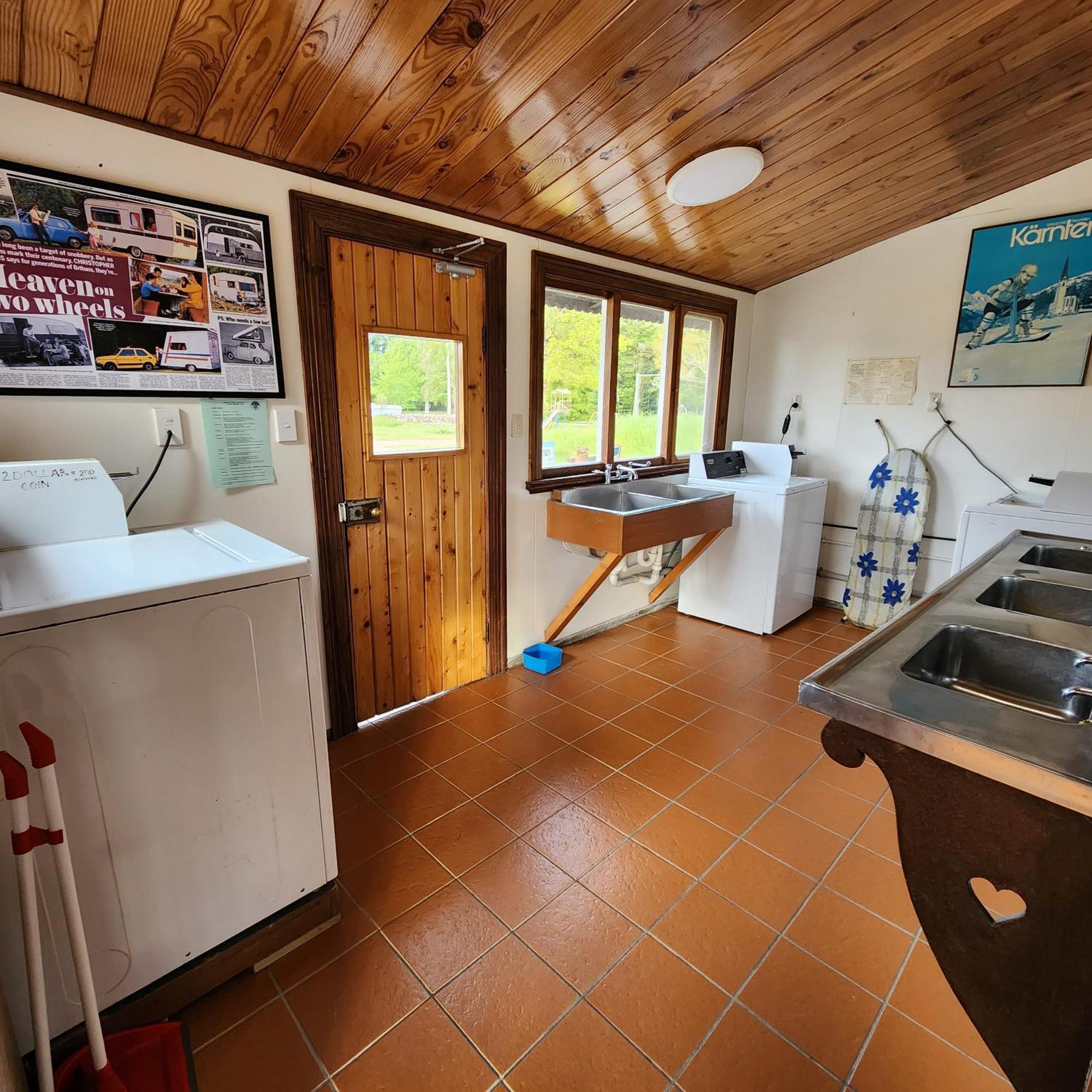 Manapouri Holiday Park Holiday park *