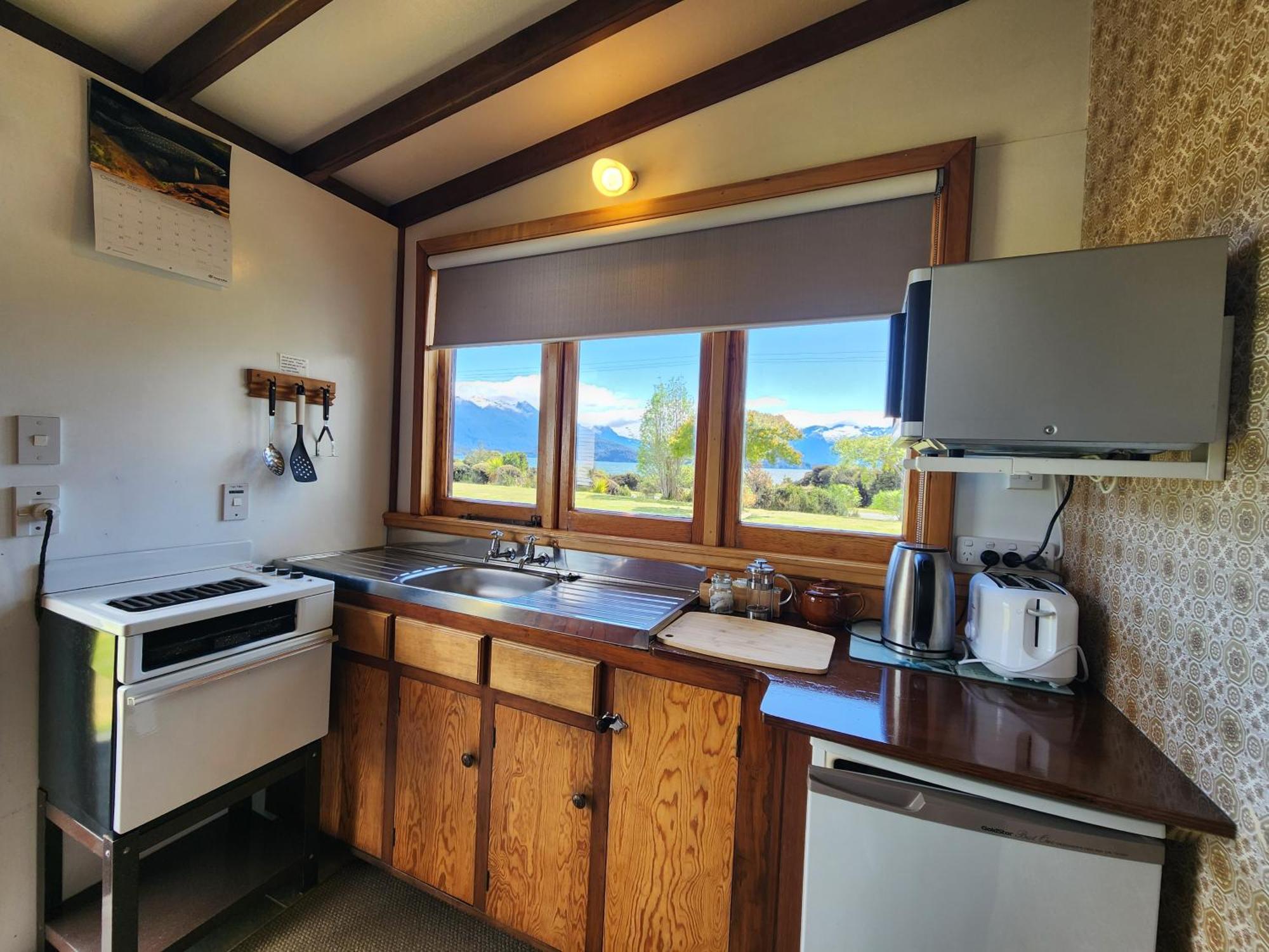 Manapouri Holiday Park Holiday park *